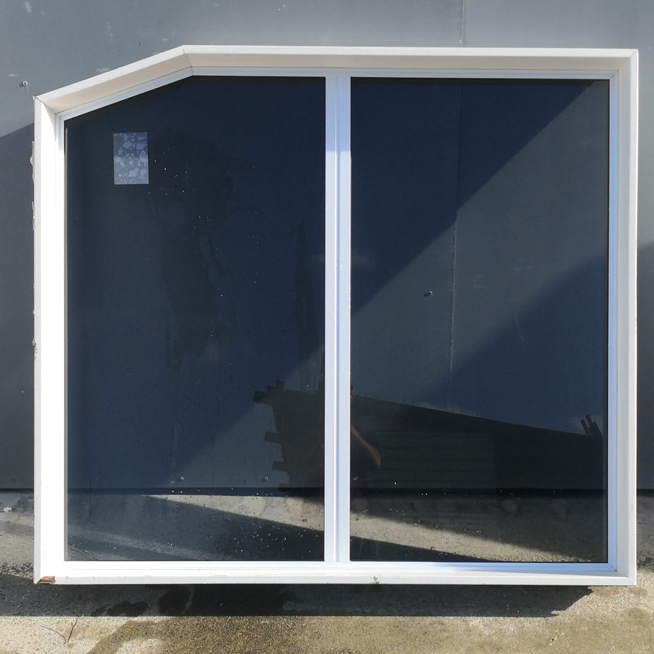 Aluminium Window White   1340 W  x  1200 H  [#4632 SF] Joinery Recycle
