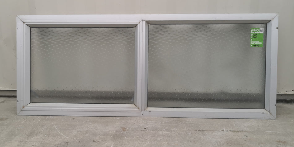 RETRO DOT PATTERN GLASS Silver Aluminium Window 1610 W  x 600 H [#4809 SF]