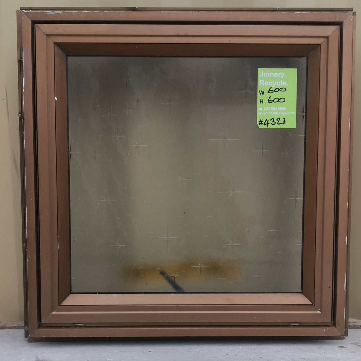 Aluminium Window Bronze  600 W  x 600  H  [#4321MA ] with Star Burst Glass
