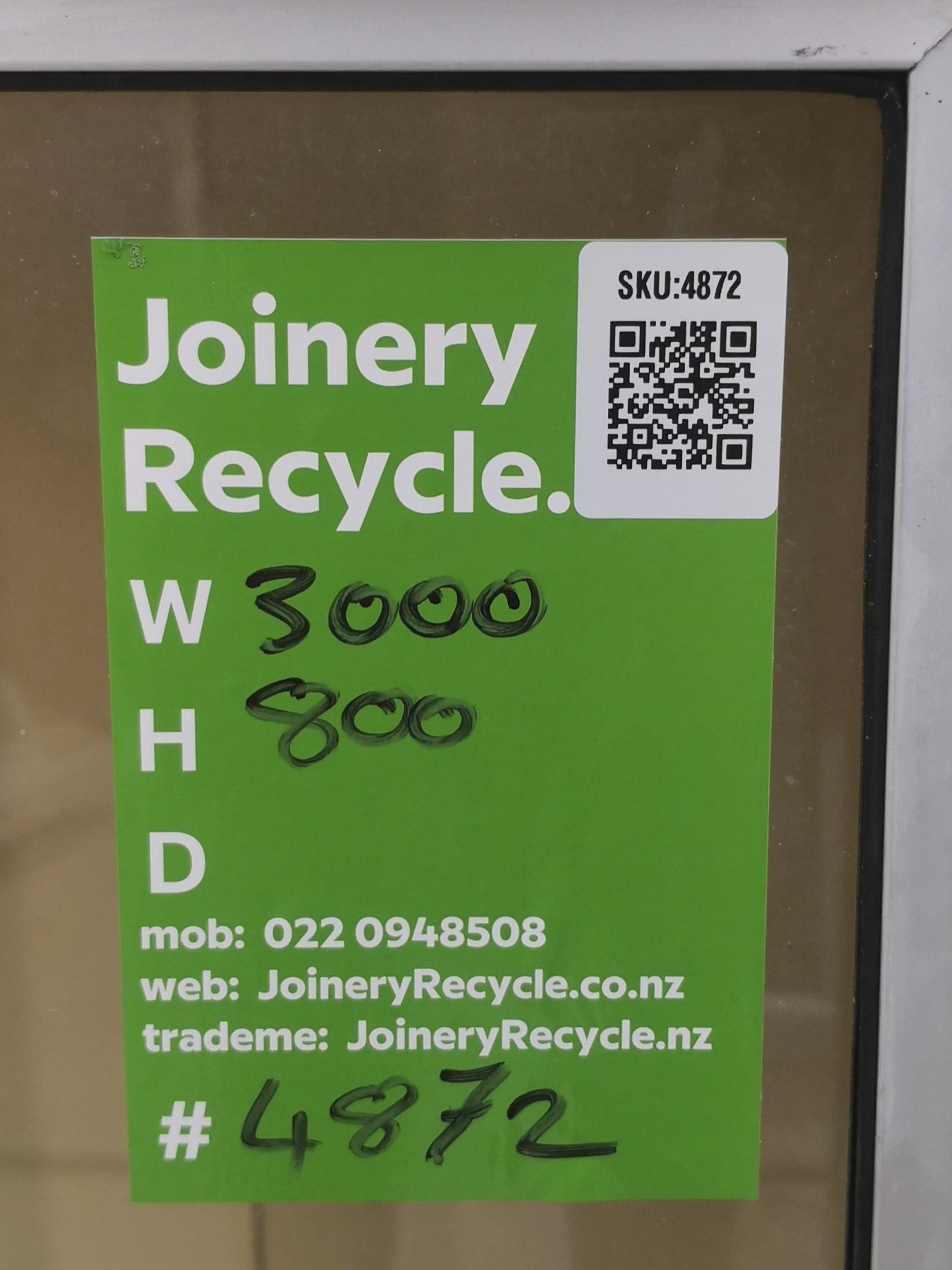 WIDE Aluminium Window Silver  3000 W  x 800 H [#4872 SF] Joinery Recycle