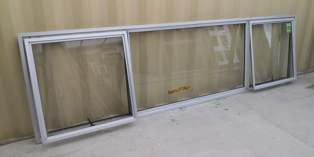 WIDE Aluminium Window Silver  3000 W  x 800 H [#4872 SF] with 2 openging sashes